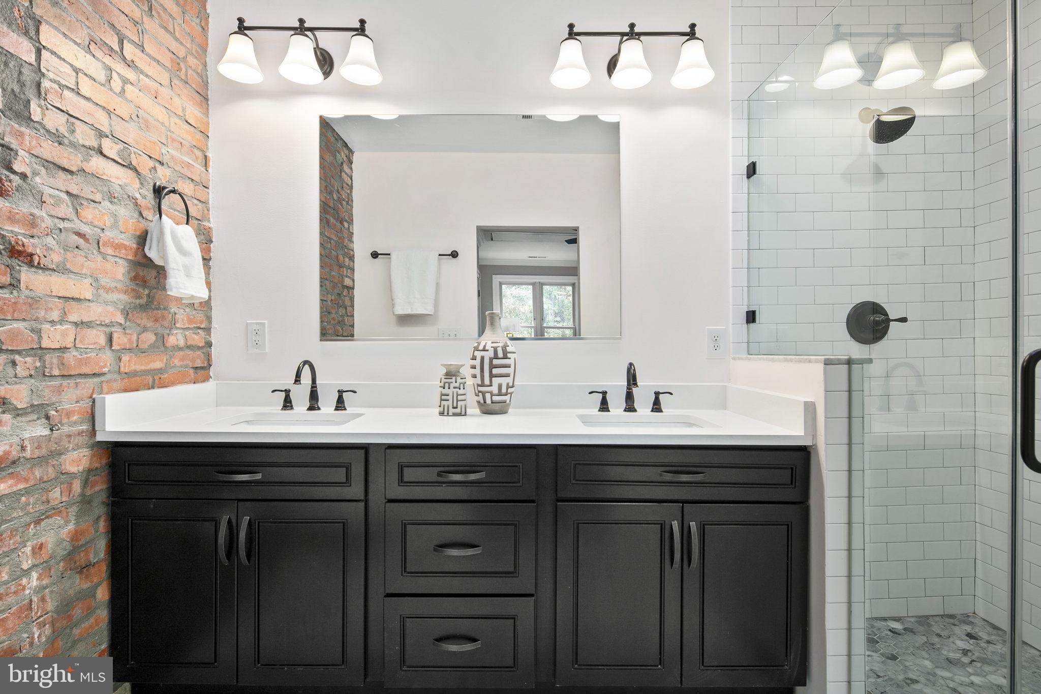 650 G Street Northeast Washington, DC 20002 - Photo 18 of 49 Double Sinks!