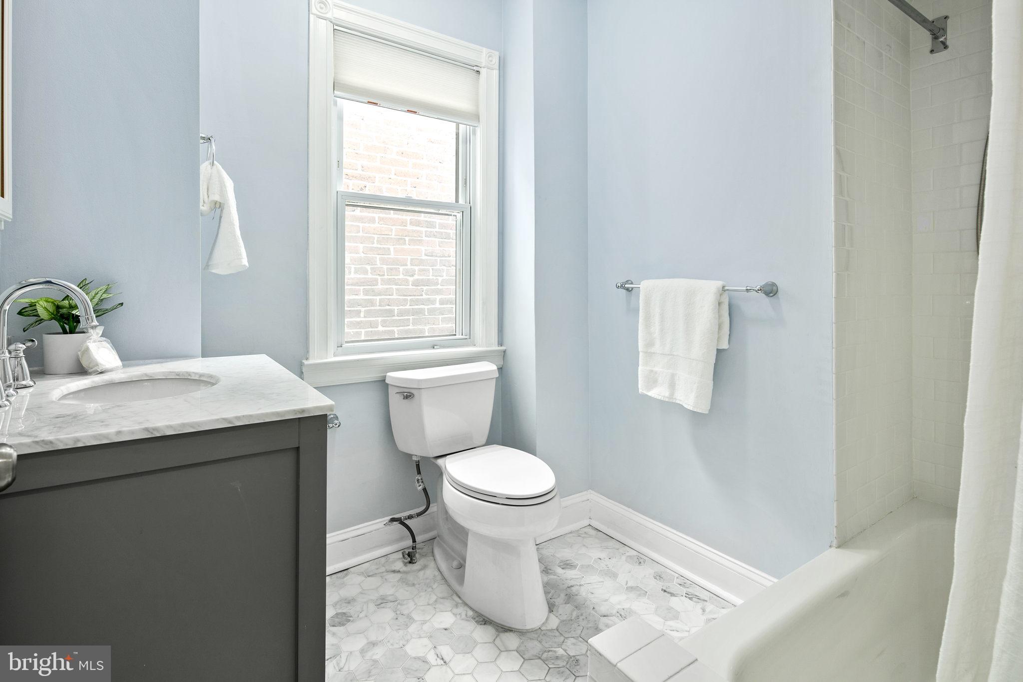 650 G Street Northeast Washington, DC 20002 - Photo 24 of 49 Second Full Upper Bath
