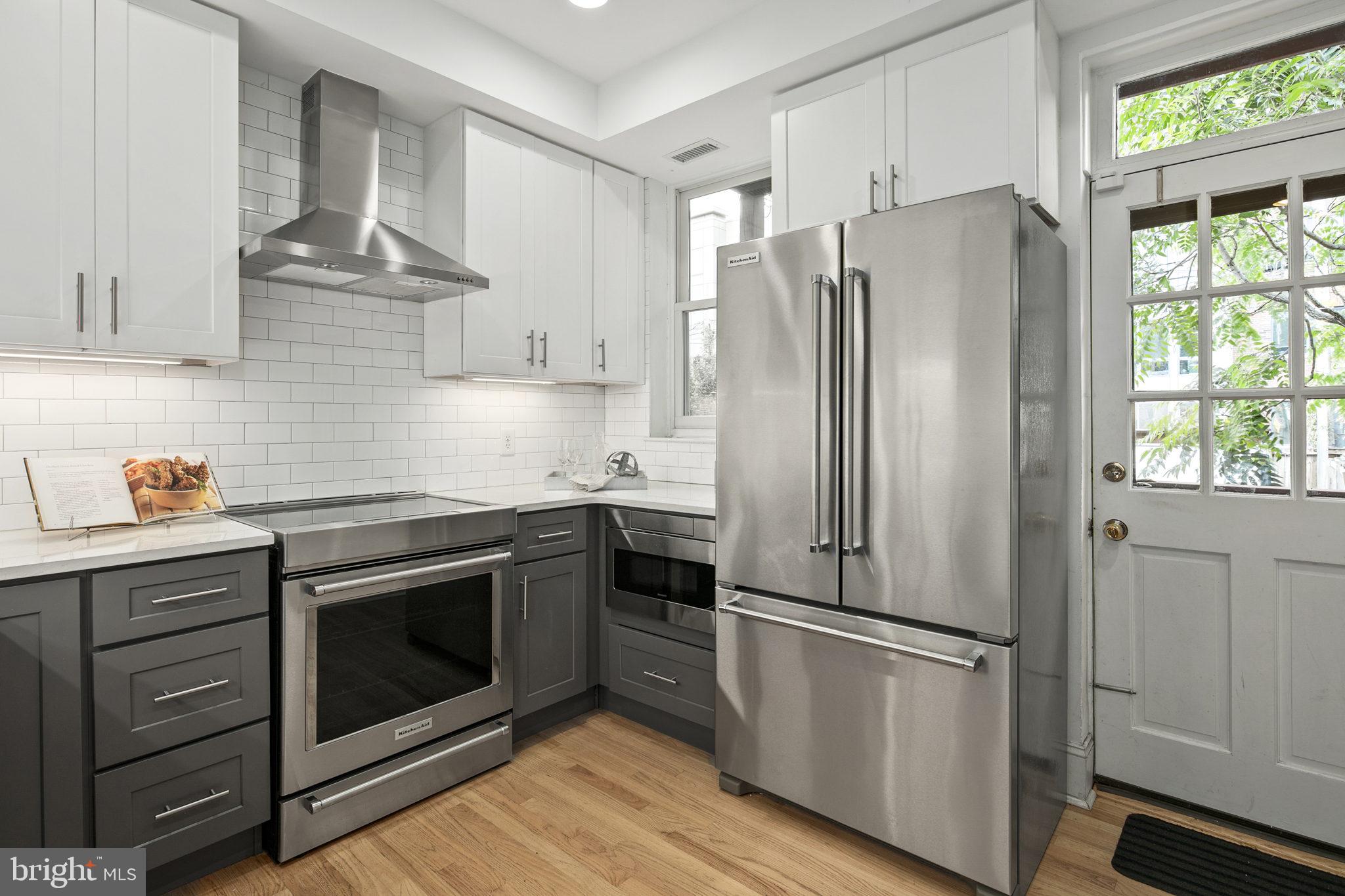 650 G Street Northeast Washington, DC 20002 - Photo 8 of 49 Fully renovated kitchen