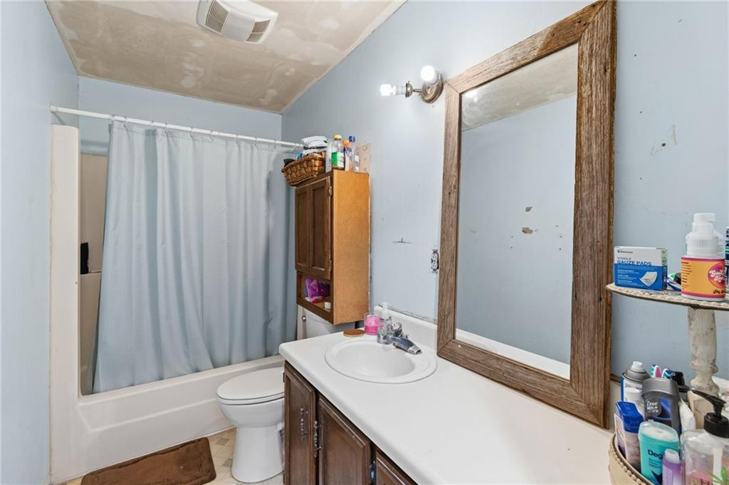 24915 Cr 234 Road Carrollton, MO 64633 - Photo 19 of 51