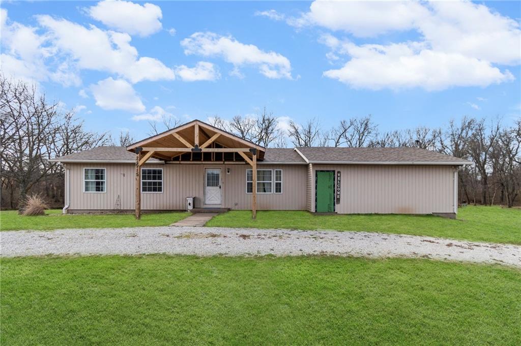 24915 Cr 234 Road Carrollton, MO 64633 - Photo 2 of 51