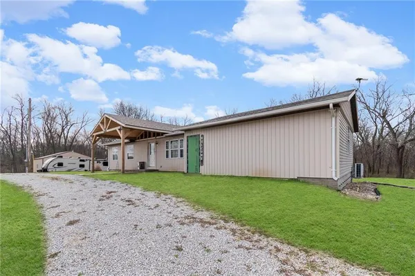 $149,900 | 24915 Cr 234 Road, Carrollton, MO 64633