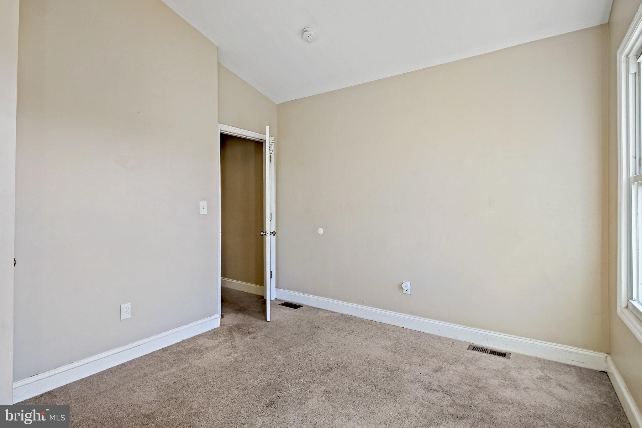 211 North Streeper Street Baltimore, MD 21224 - Photo 28 of 33 a view of an empty room