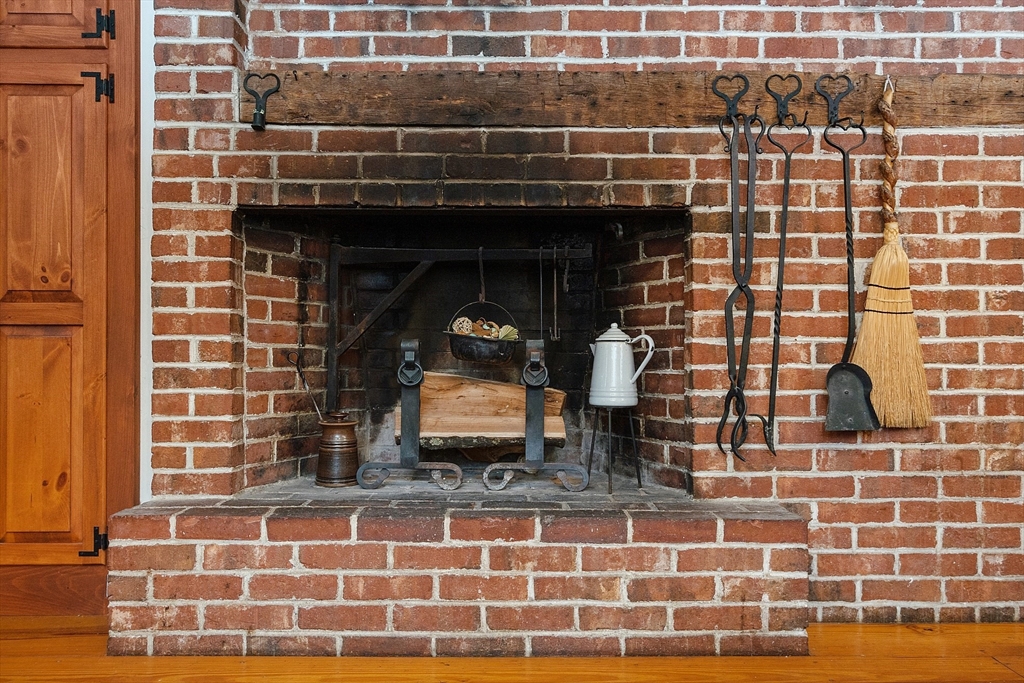 16 Hall Road Sturbridge, MA 01566 - Photo 12 of 42 Gallery Image 12