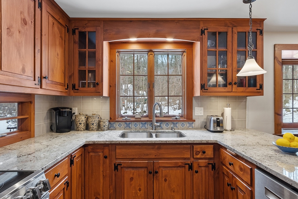16 Hall Road Sturbridge, MA 01566 - Photo 13 of 42 Gallery Image 13