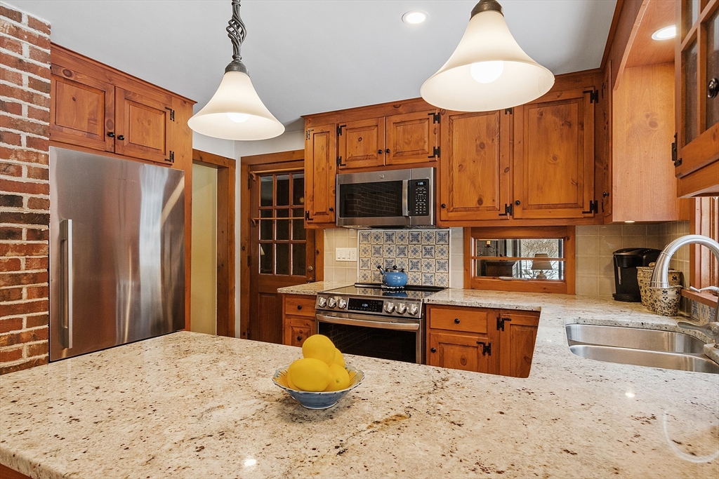 16 Hall Road Sturbridge, MA 01566 - Photo 16 of 42 Gallery Image 16