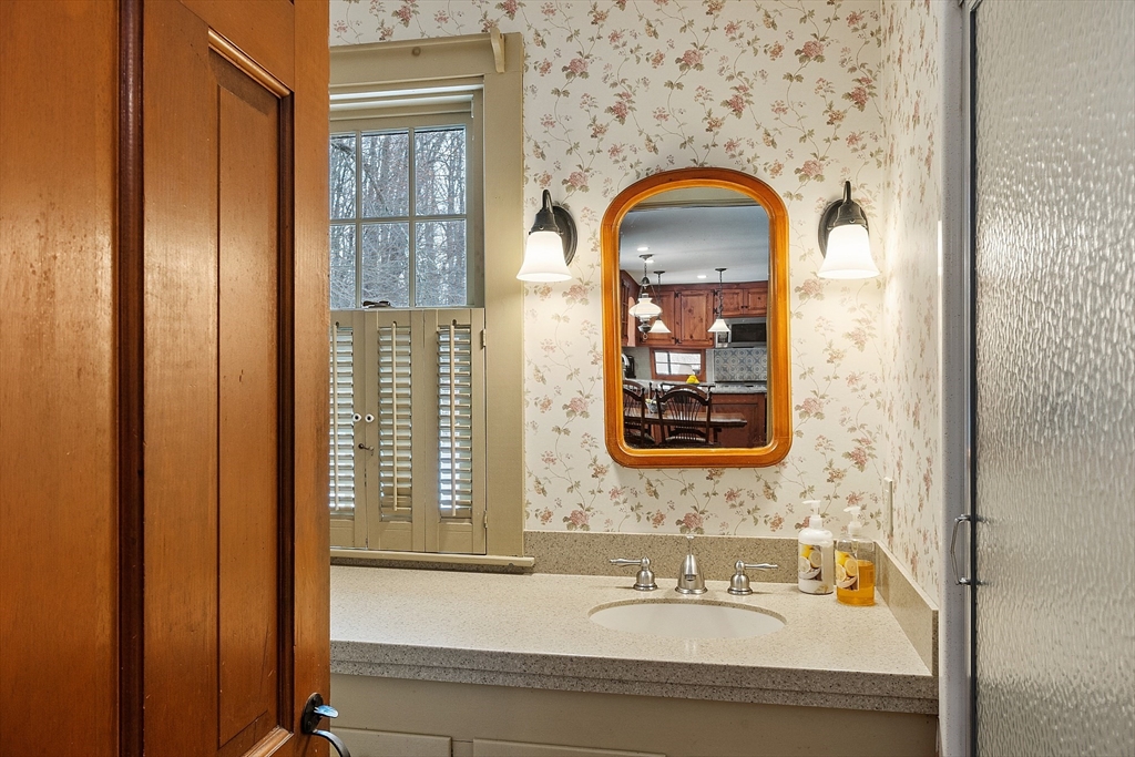 16 Hall Road Sturbridge, MA 01566 - Photo 18 of 42 Gallery Image 18