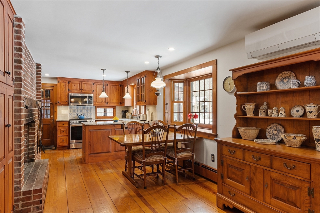 16 Hall Road Sturbridge, MA 01566 - Photo 9 of 42 Gallery Image 9