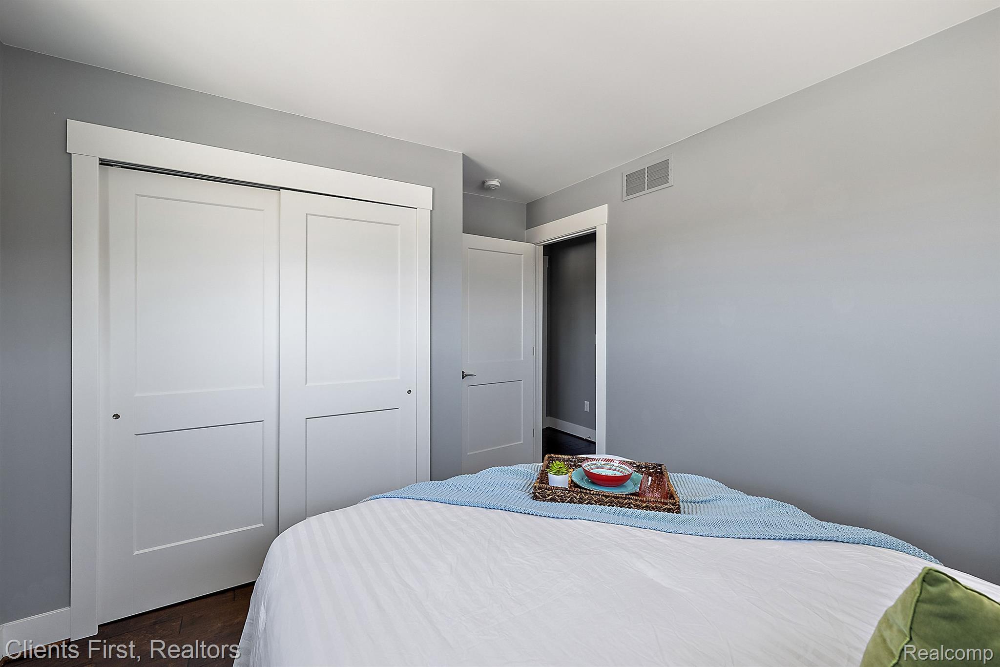 2655 Harvard Road Berkley, MI 48072 - Photo 40 of 52 Gallery Image 40
