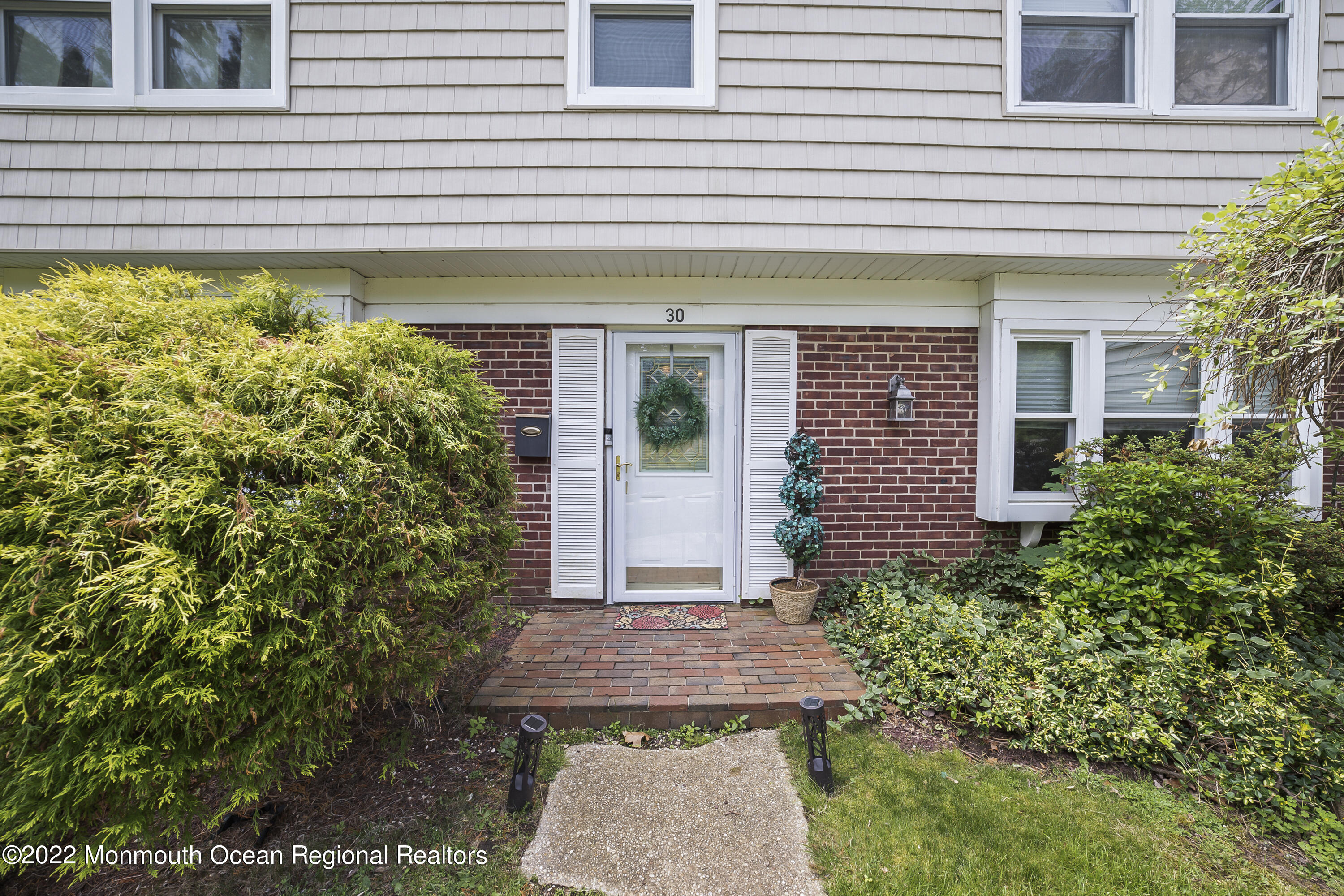 30 Infield Lane Aberdeen, NJ 07747 - Photo 4 of 41 30InfieldLn-19