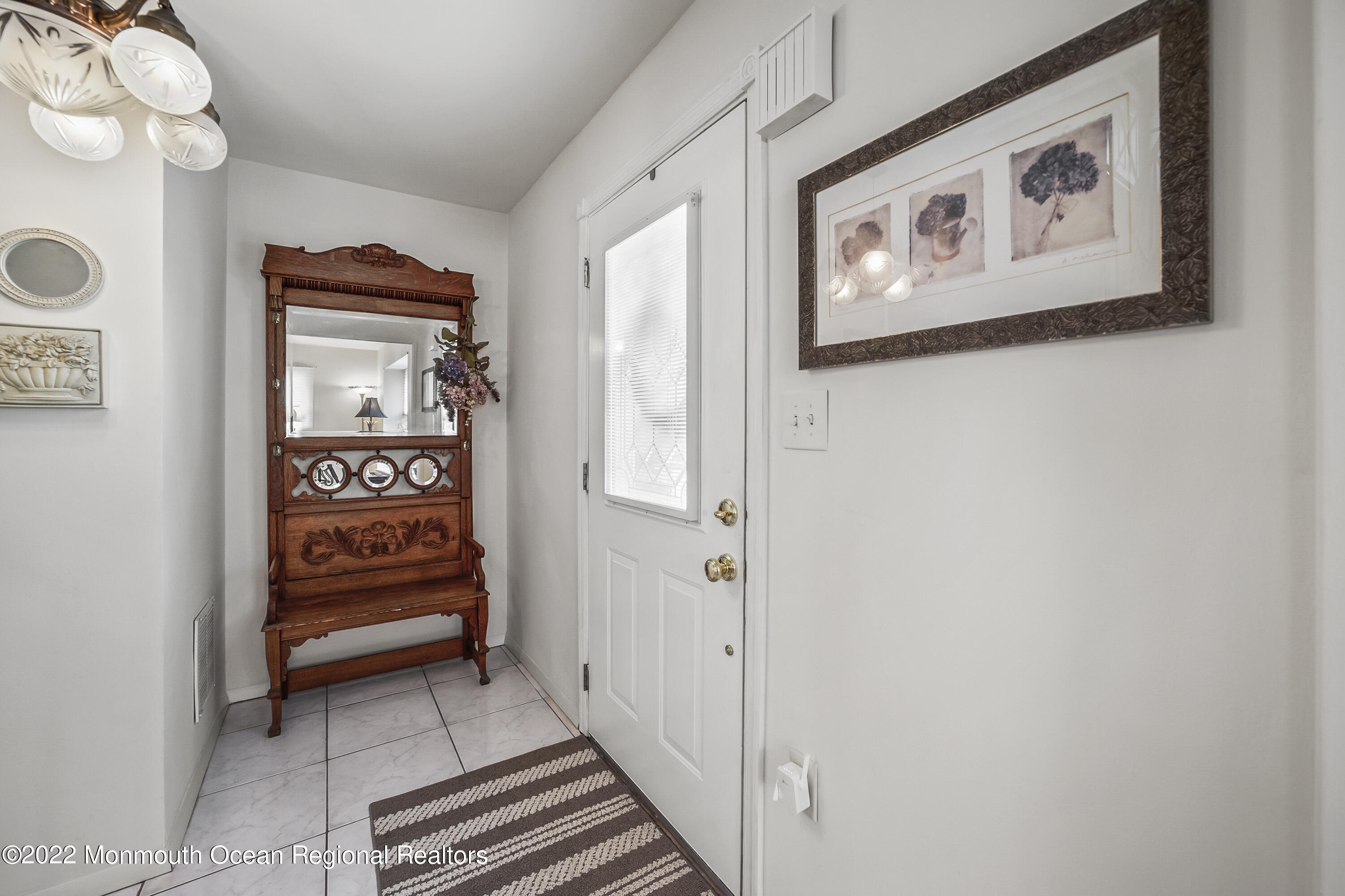 30 Infield Lane Aberdeen, NJ 07747 - Photo 5 of 41 30InfieldLn-139