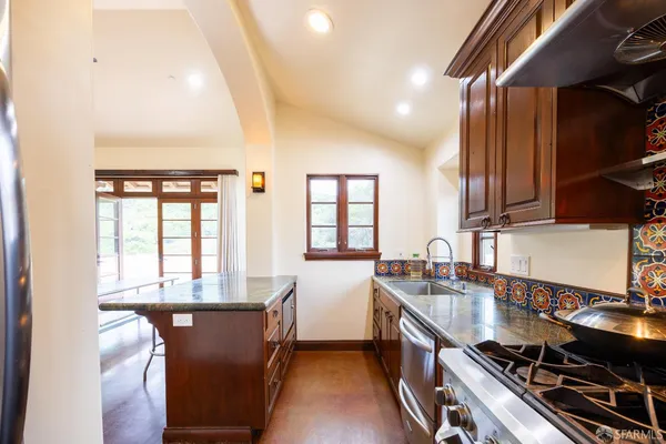 $2,980,000 | 30 Quail CRSG, Moraga, CA 94556