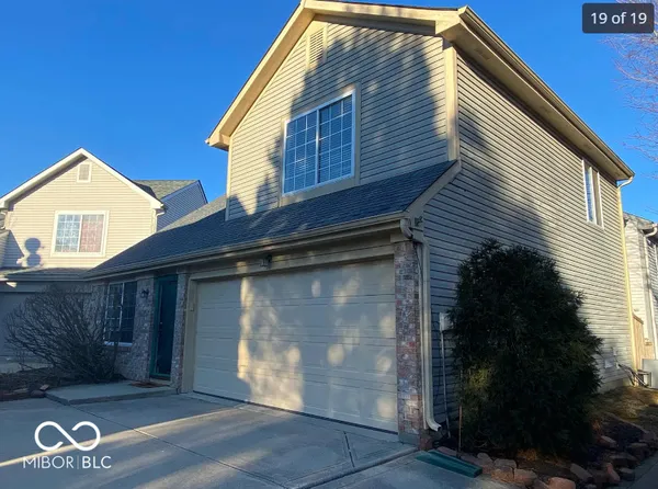 $1,550 | 628 Mountain Pine Drive, Greenwood, IN 46143