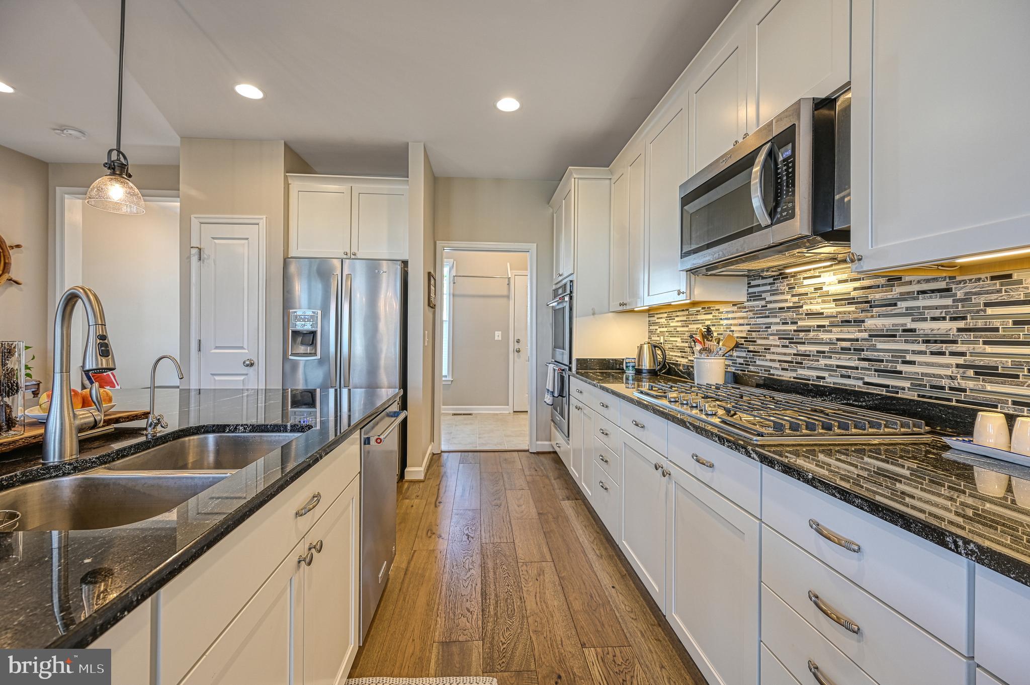 481 Sunset Loop Mineral, VA 23117 - Photo 17 of 87 Stunning Kitchen