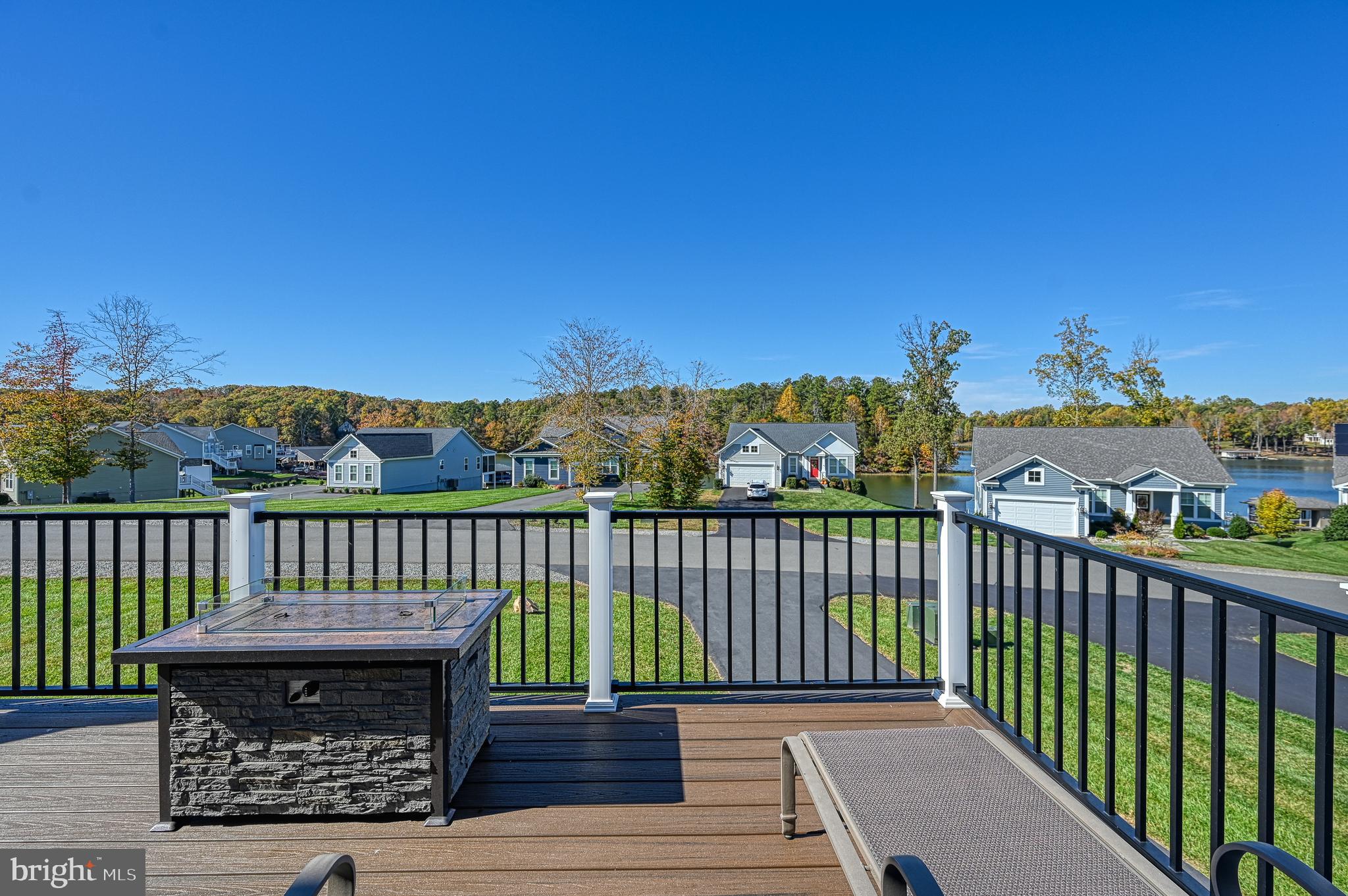 481 Sunset Loop Mineral, VA 23117 - Photo 30 of 87 Deck Waterview