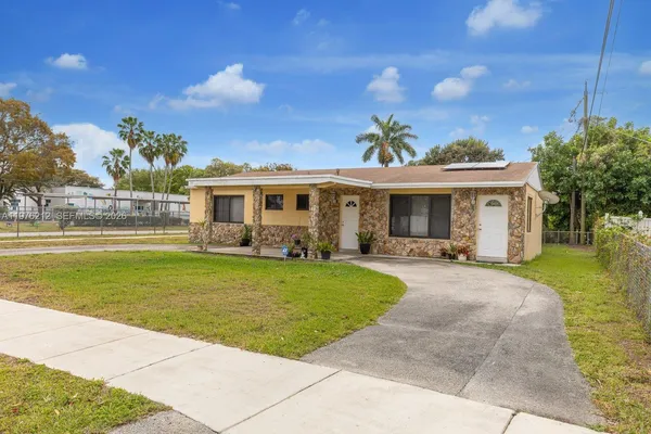 $435,000 | 6200 Southwest 18th Street, North Lauderdale, FL 33068