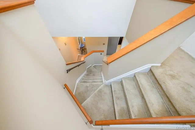 $494,000 | 75 Village Green, Bardonia, NY 10954