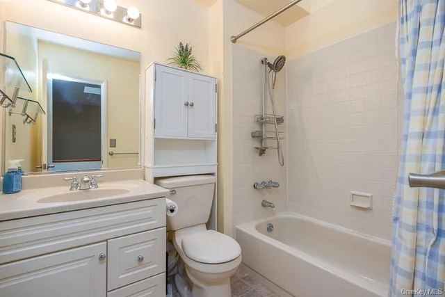 $494,000 | 75 Village Green, Bardonia, NY 10954