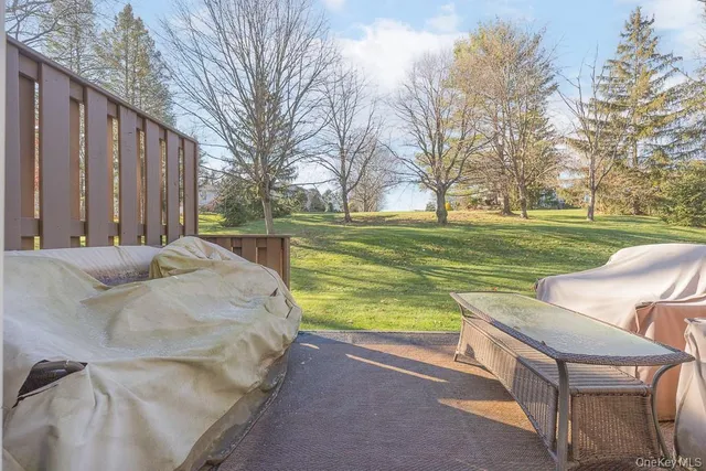 $494,000 | 75 Village Green, Bardonia, NY 10954