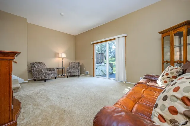 $494,000 | 75 Village Green, Bardonia, NY 10954