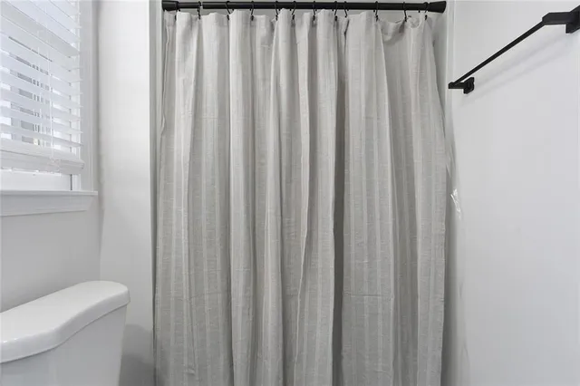 $385,000 | 15207 South Navaho Drive, Olathe, KS 66062