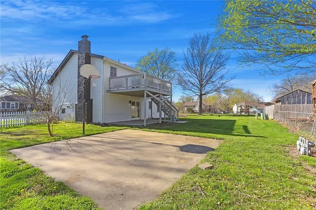 $385,000 | 15207 South Navaho Drive, Olathe, KS 66062