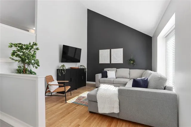 $385,000 | 15207 South Navaho Drive, Olathe, KS 66062