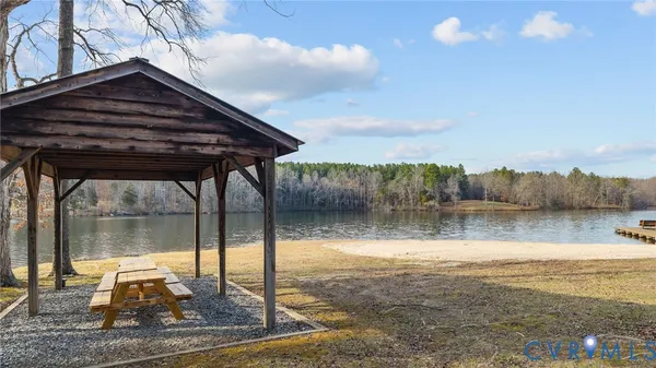 $235,000 | 16 McCutcheon Avenue, Columbia, VA 23038