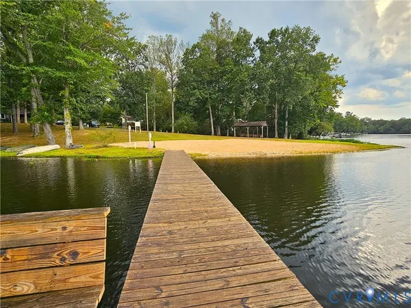 $235,000 | 16 McCutcheon Avenue, Columbia, VA 23038