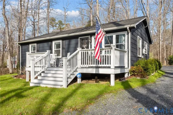 $235,000 | 16 McCutcheon Avenue, Columbia, VA 23038