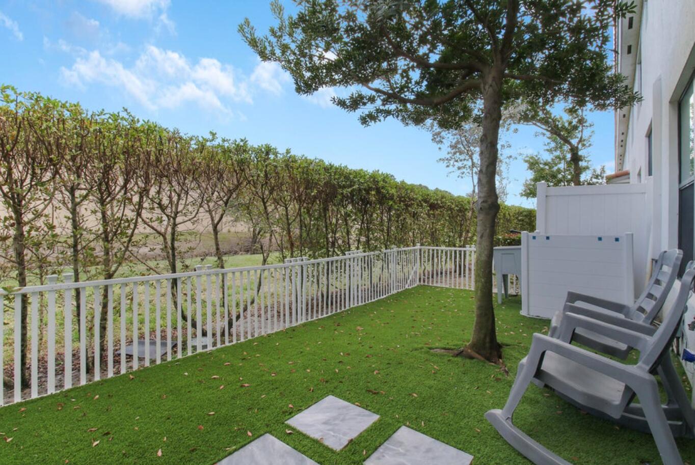 1010 Willow Place Riviera Beach, FL 33410 - Photo 21 of 24 Backyard Patio
