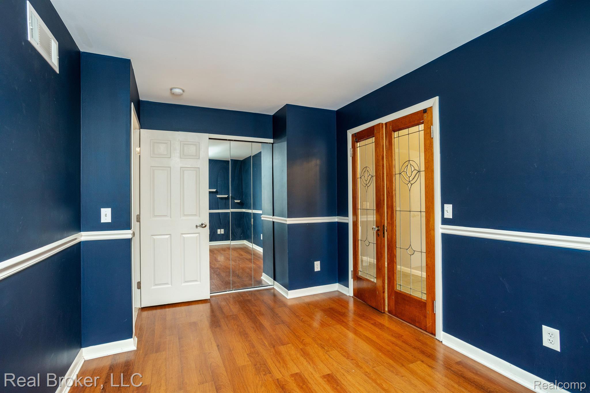2262 Flanders Drive Rochester, MI 48307 - Photo 18 of 38 Gallery Image 18