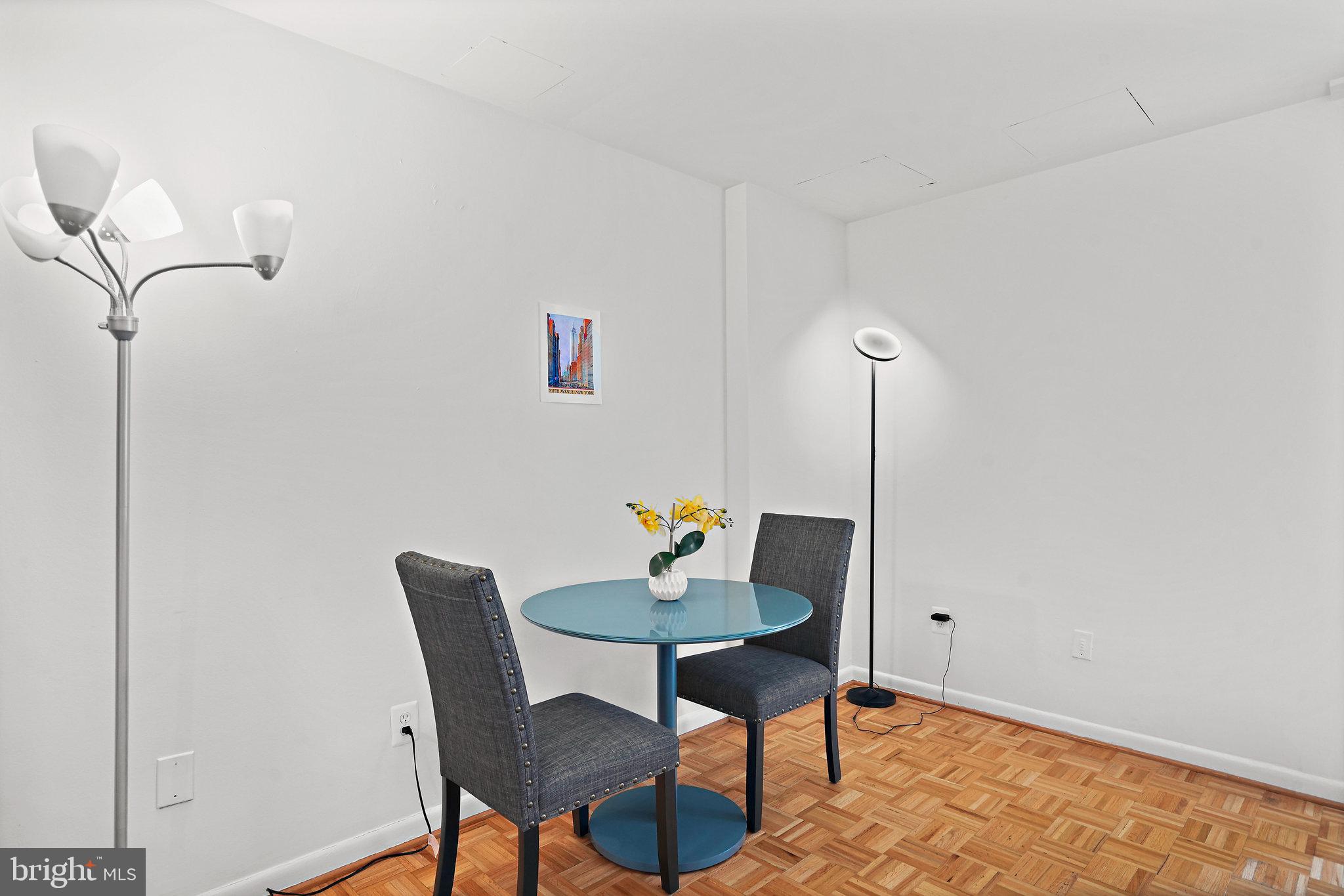 950 25th Street Northwest, Unit 1027N Washington, DC 20037 - Photo 12 of 32 a view of a workspace with furniture