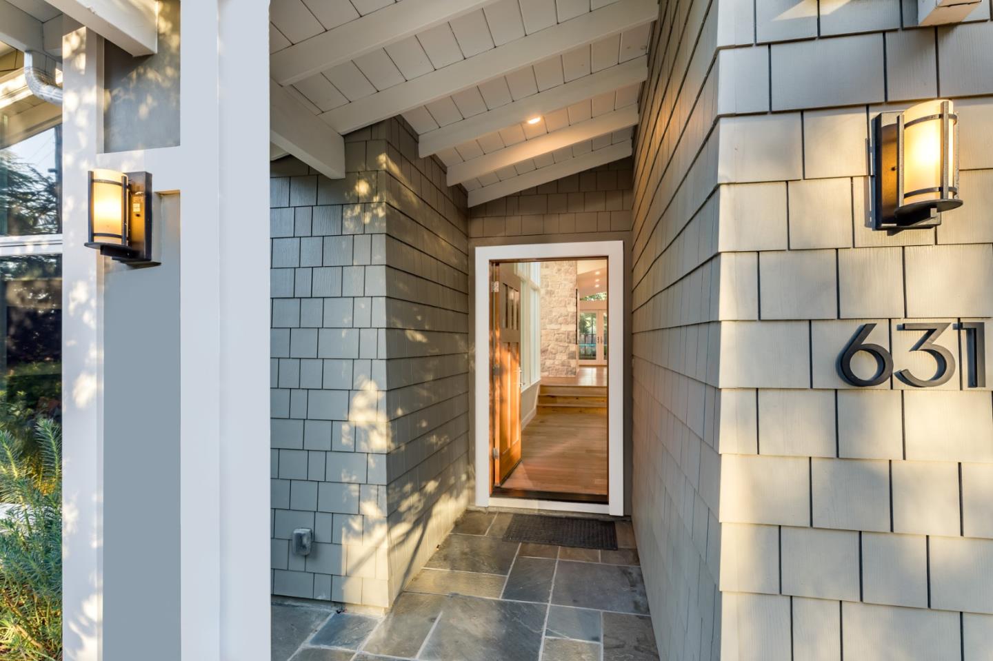 631 La Mesa Drive Portola Valley, CA 94028 - Photo 4 of 27 a view of walk in closet