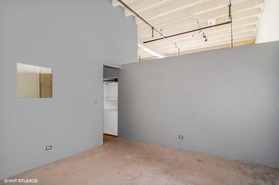 100 South Ashland Avenue, Unit 211 Chicago, IL 60607 - Photo 9 of 13