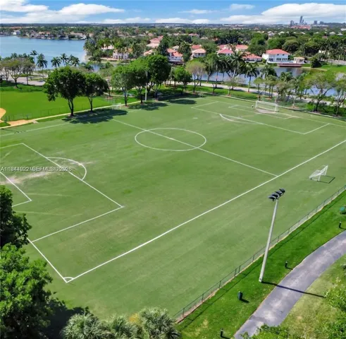 a view of a tennis court