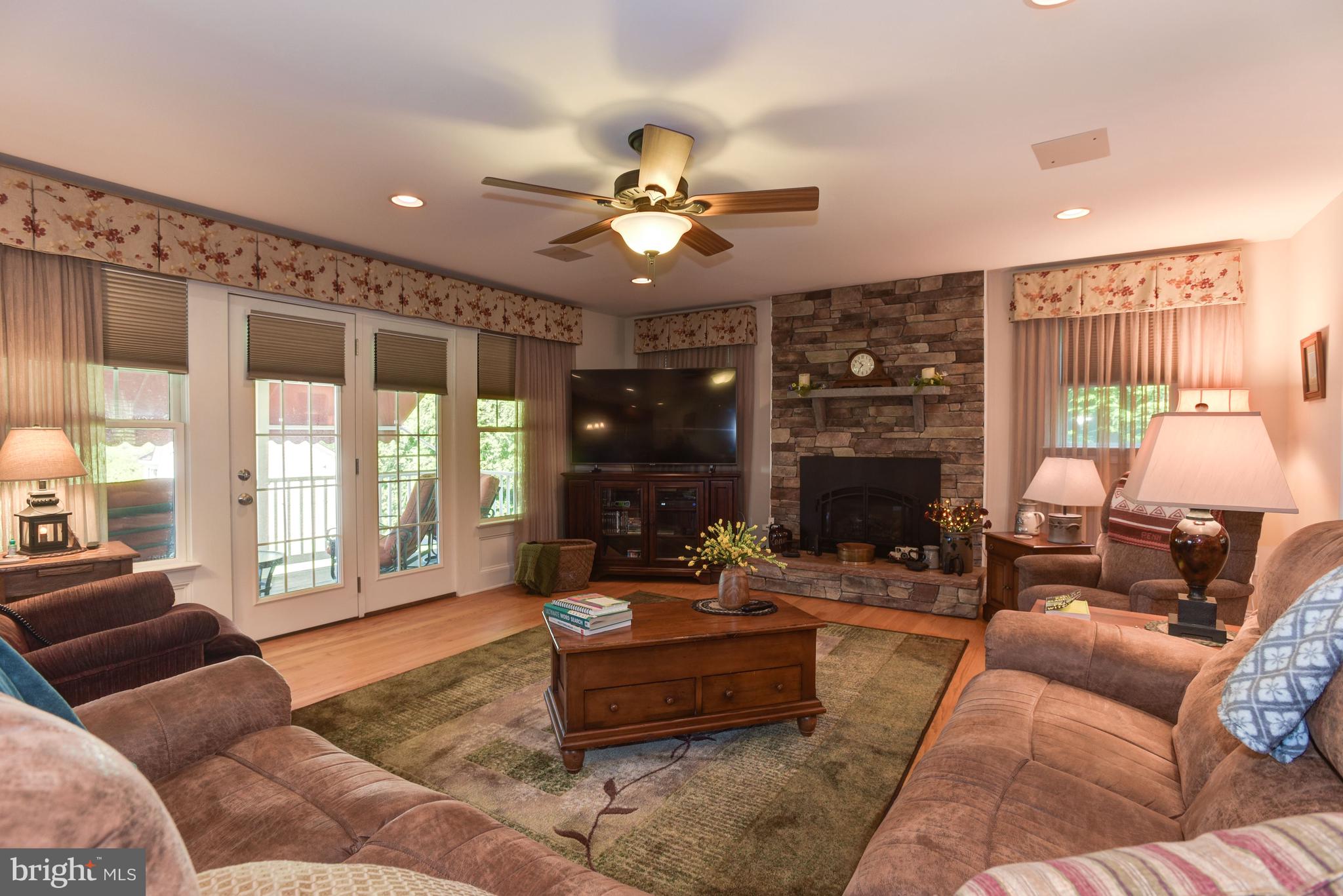 8818 Yellow Springs Road Frederick, MD 21702 - Photo 3 of 73 Family Room