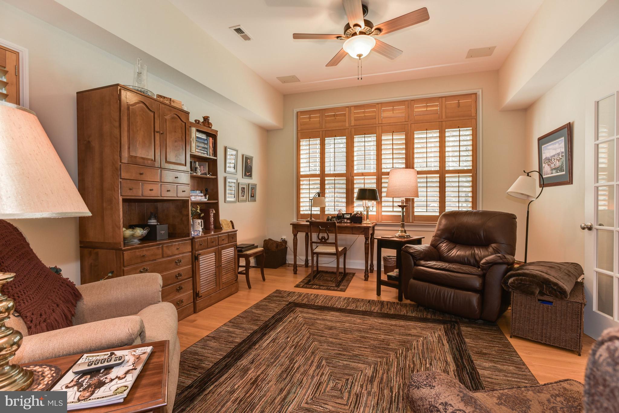 8818 Yellow Springs Road Frederick, MD 21702 - Photo 4 of 73 Living Room