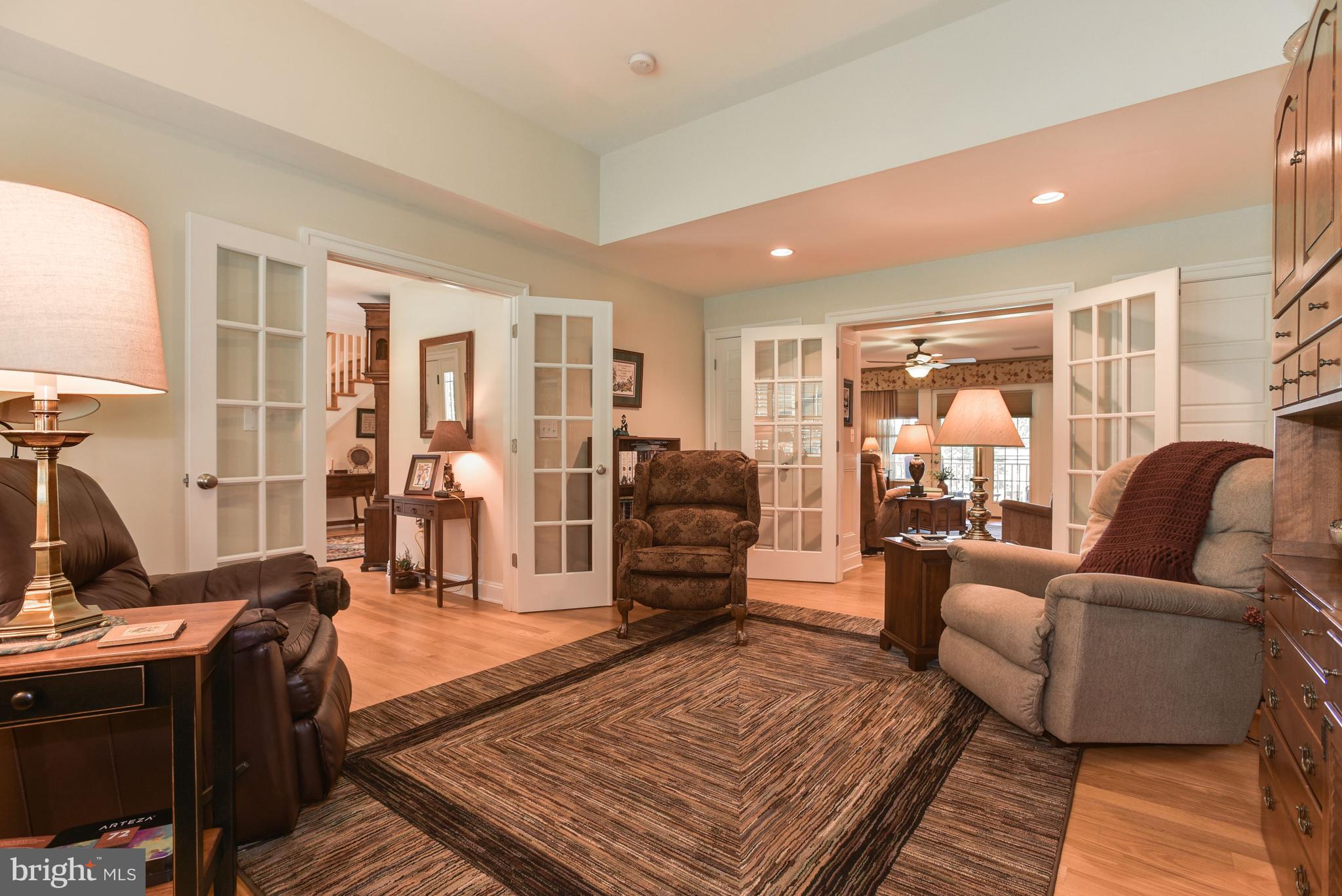 8818 Yellow Springs Road Frederick, MD 21702 - Photo 5 of 73 Living Room
