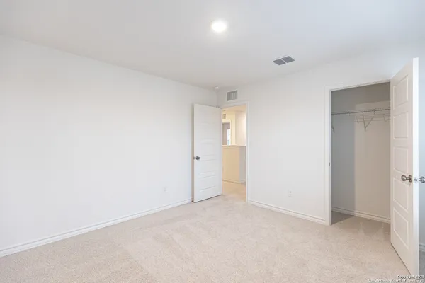 $2,595 | 11664 Anselmo, San Antonio, TX 78254