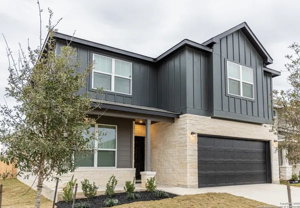 $2,595 | 11664 Anselmo, San Antonio, TX 78254