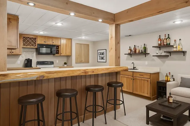 $899,900 | 158 Lakeside Drive, Marstons Mills, MA 02648