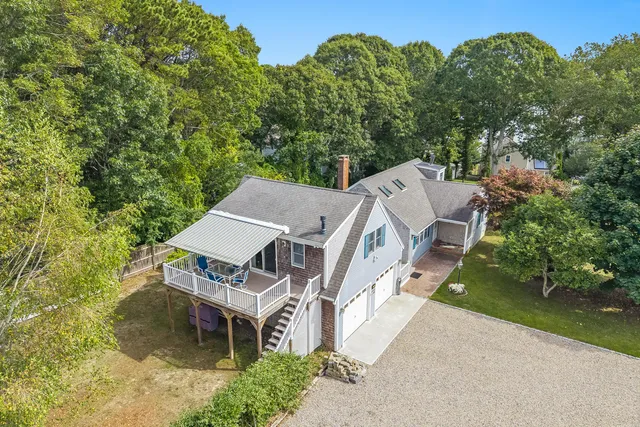 $899,900 | 158 Lakeside Drive, Marstons Mills, MA 02648