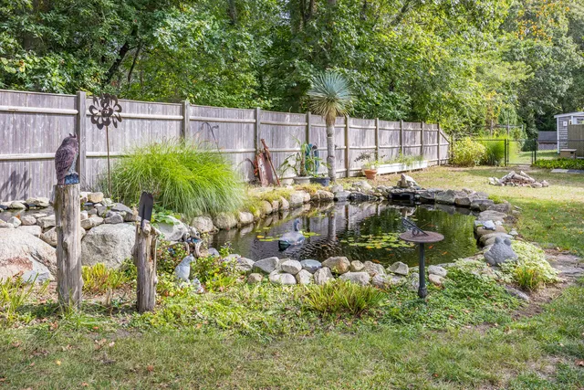 $899,900 | 158 Lakeside Drive, Marstons Mills, MA 02648