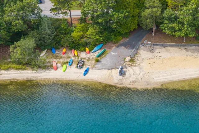 $899,900 | 158 Lakeside Drive, Marstons Mills, MA 02648