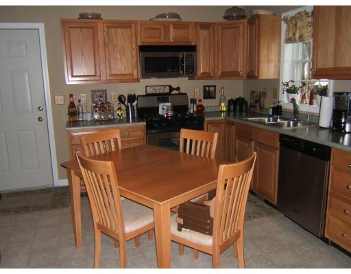 27 Dixfield Road Worcester, MA 01606 - Photo 5 of 9 Gallery Image 5
