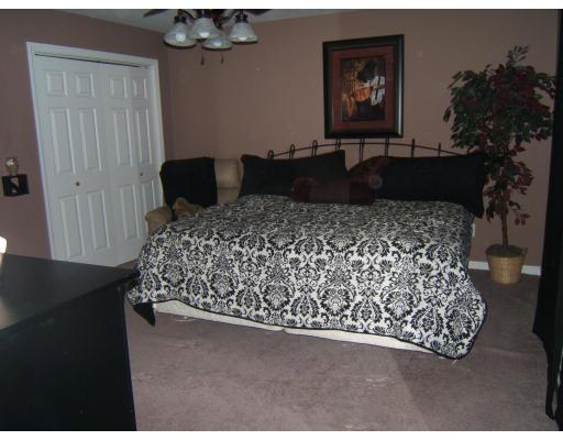 27 Dixfield Road Worcester, MA 01606 - Photo 8 of 9 Gallery Image 8