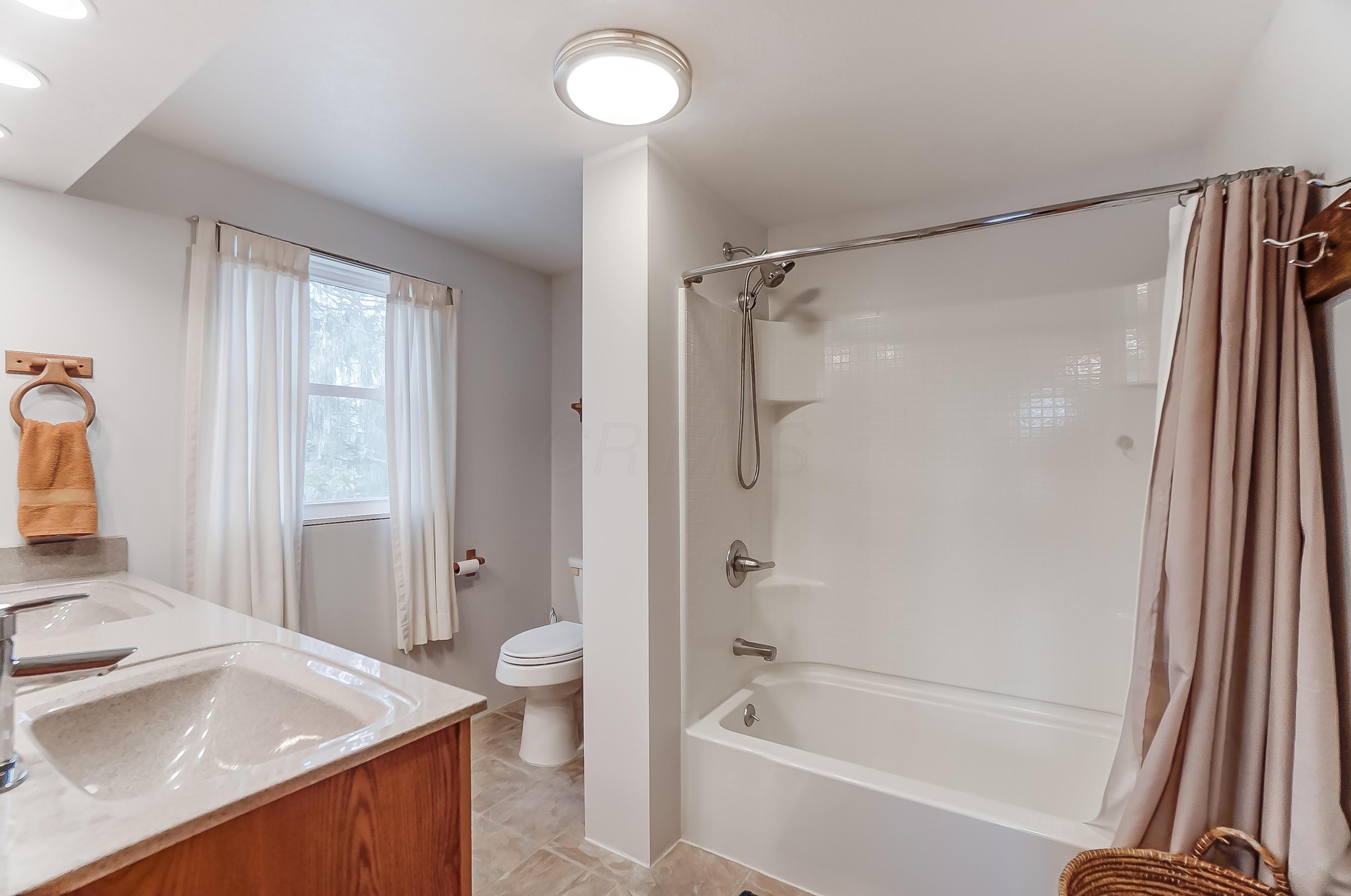 12317 Marne Road Newark, OH 43055 - Photo 20 of 33 Gallery Image 20