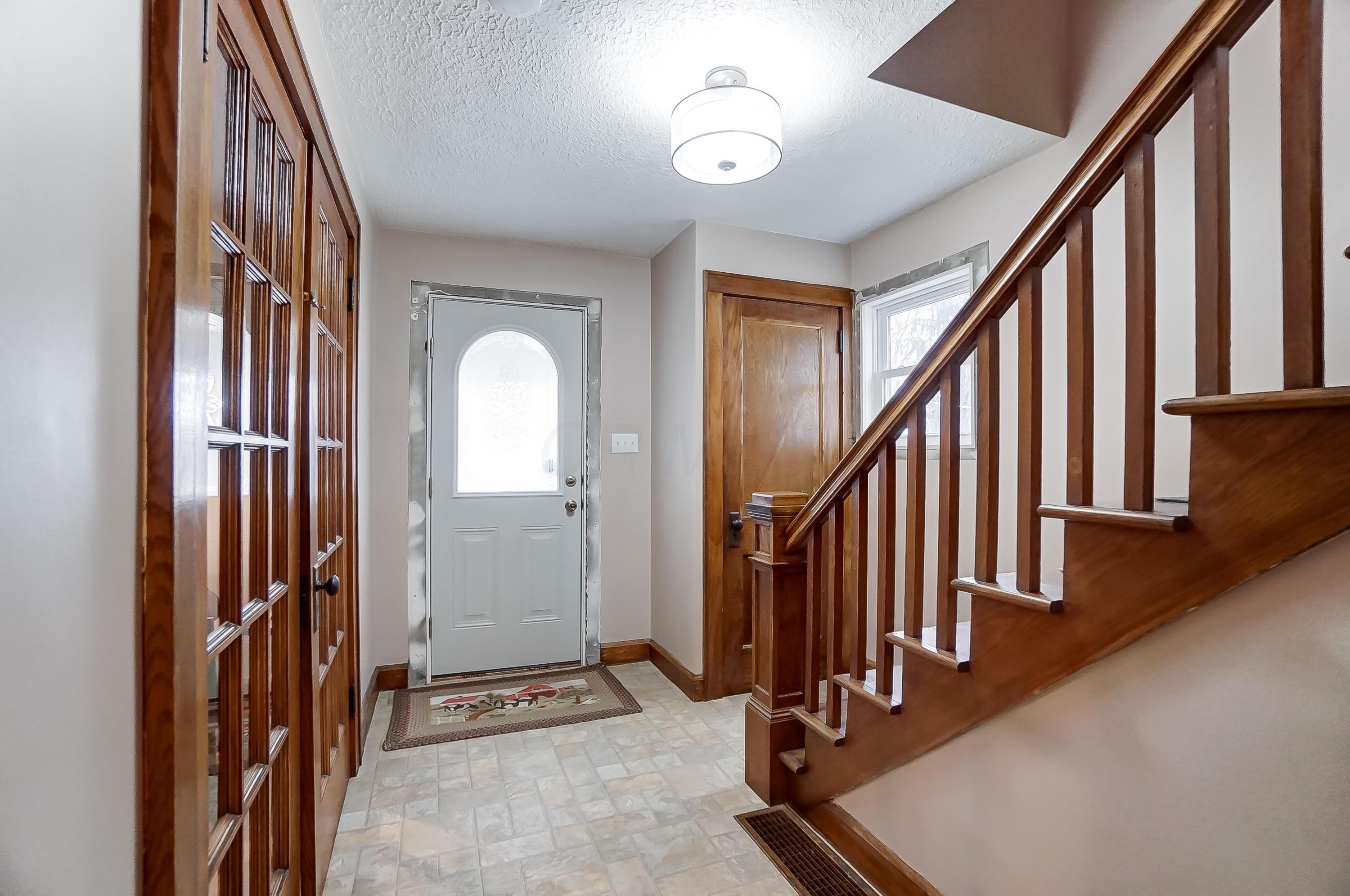 12317 Marne Road Newark, OH 43055 - Photo 5 of 33 Gallery Image 5