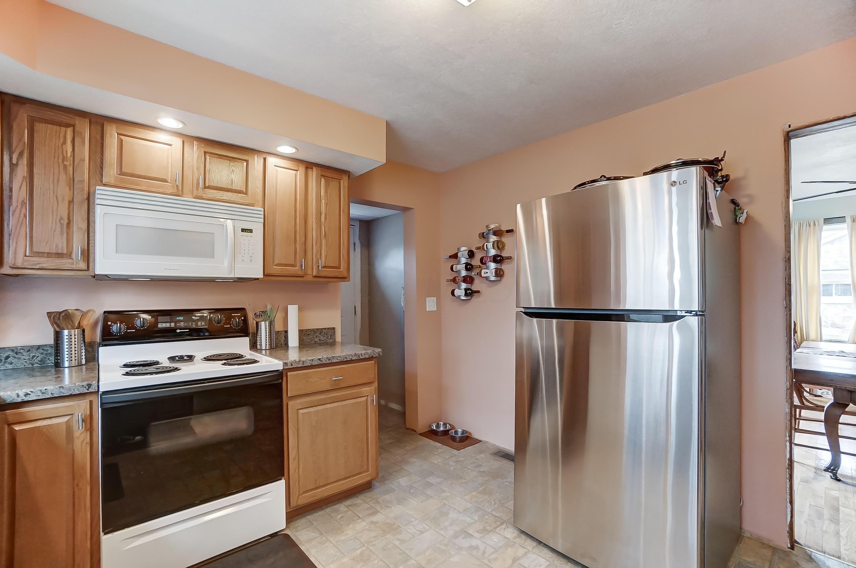 12317 Marne Road Newark, OH 43055 - Photo 8 of 33 Gallery Image 8